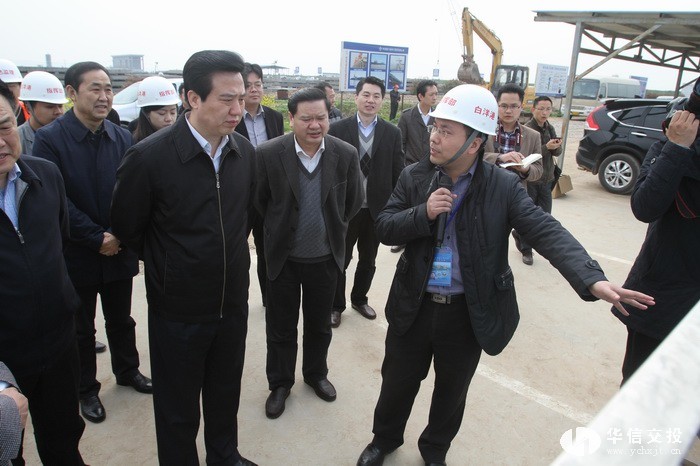 省委常委、市委書(shū)記黃楚平調(diào)研白洋港口新區(qū).jpg